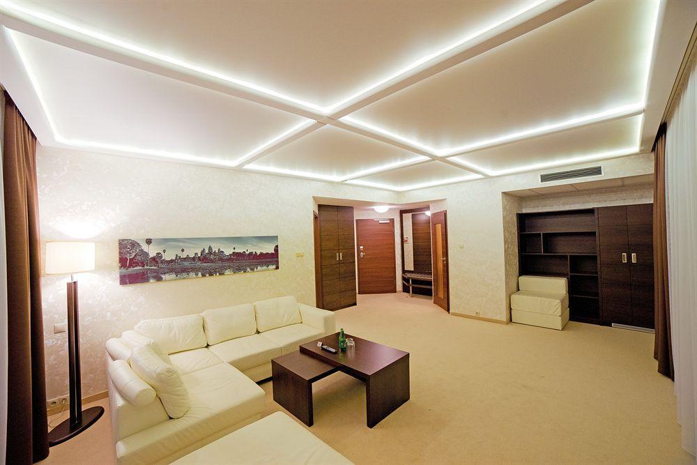 Odyssey Clubhotel Wellness & Spa Adults Only Kielce Exterior photo