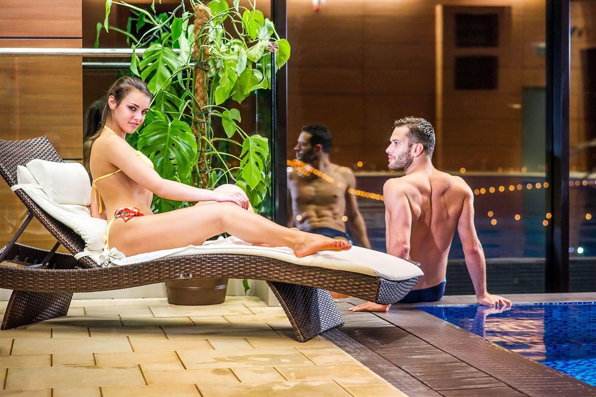 Odyssey Clubhotel Wellness & Spa Adults Only Kielce Exterior photo